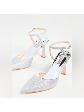 NIB Badgley Mischka Kamilah Pointed Toe Ankle Strap High Heel Sandals